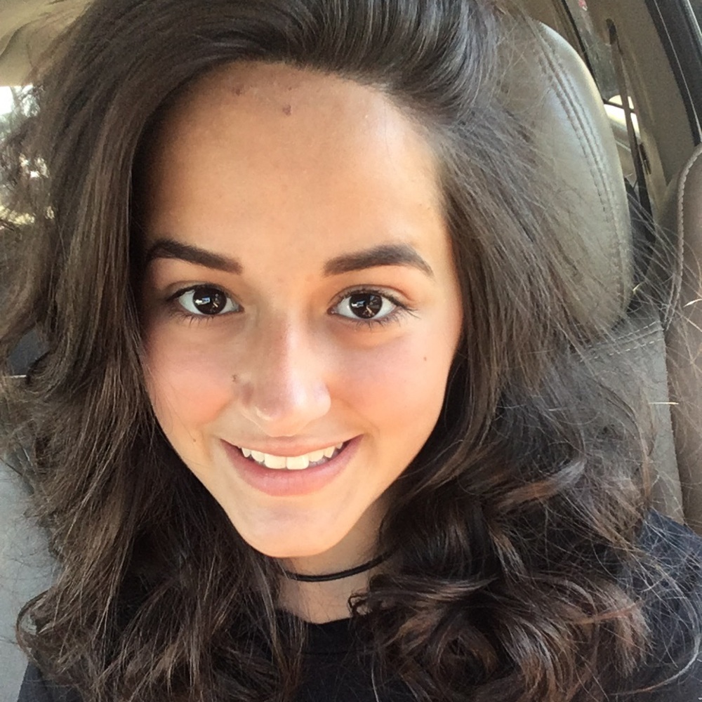 Meet your Posher, Ariana